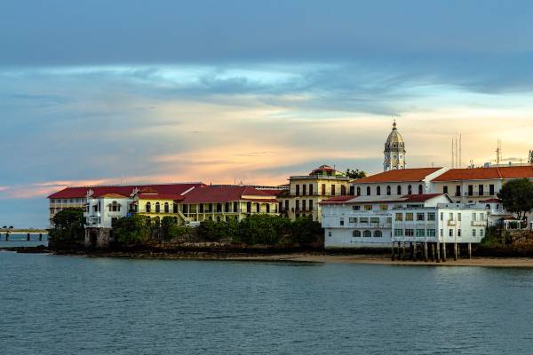 casco antiguo panama x