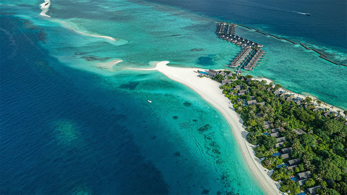 four seasons resort at landaa giraavaru